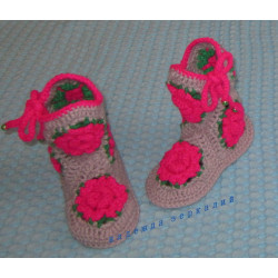 Панно Хризантемы 35х50см в рамке, картина вышита крестом