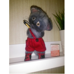 Вышитая подушка Шанти