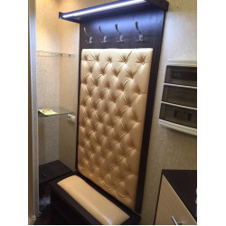 Панель в прихожую в каретной стяжке